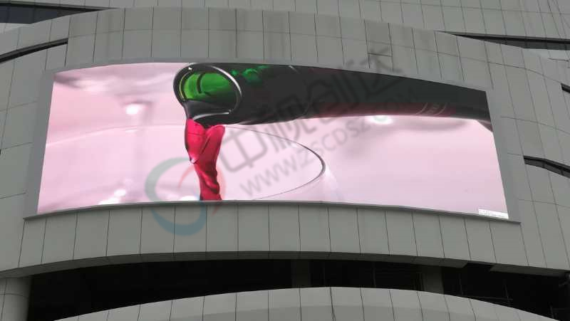 利亞德SV6s，常州弘陽廣場，170平米弧形屏，已經調試安裝完畢