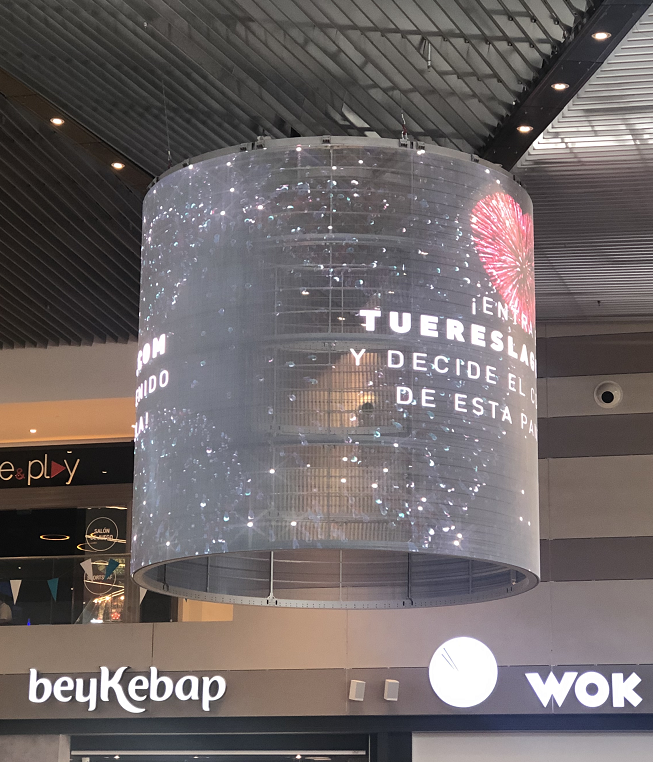 電視臺演播室的革新應(yīng)用與視覺藝術(shù)重構(gòu)